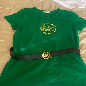 Vintage Michael Kors Green/ Gold tee with and reversible blk/ brown belt